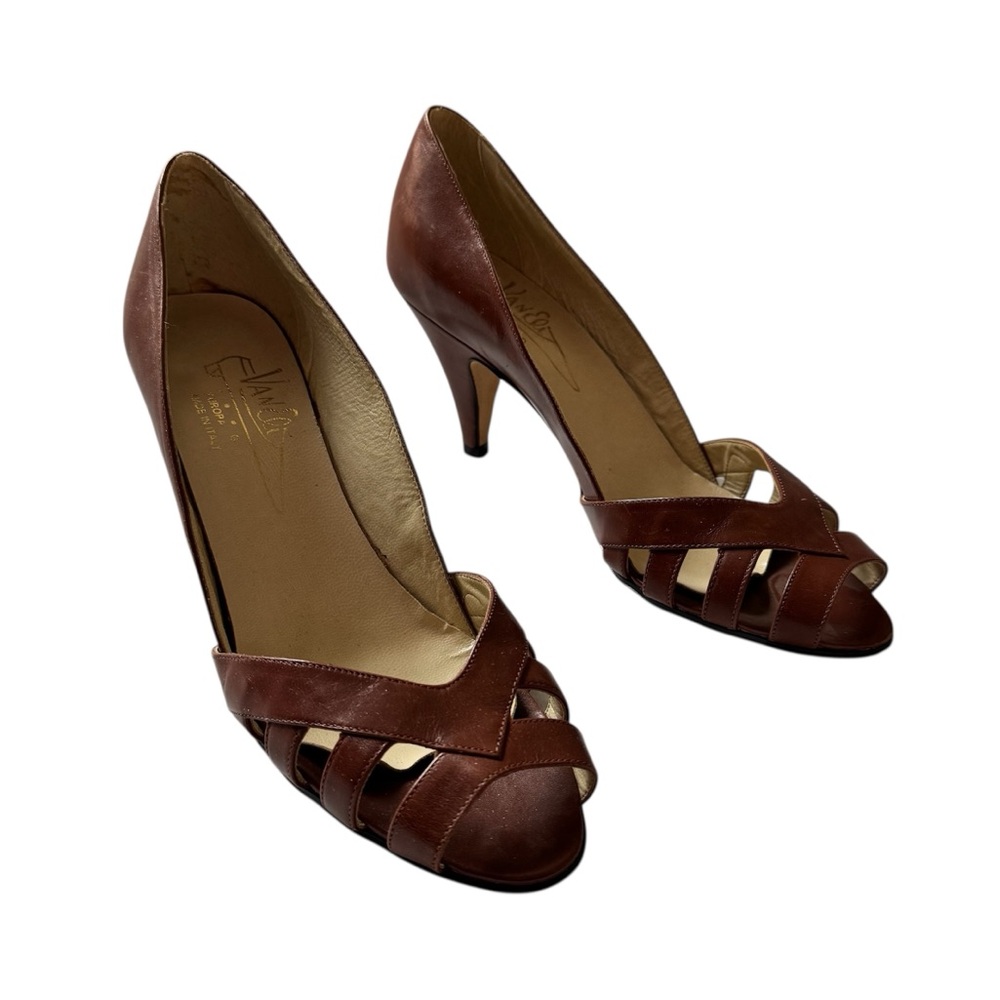 Vintage Italian leather heels by VANELi